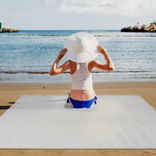 Load image into Gallery viewer, Waterproof Foldable Camping Rug Pocket Sand Proof Picnic Mat