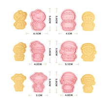 Load image into Gallery viewer, Winter Cartoon Biscuit Mould Christmas Cookie Cutters Christmas Molds ABS Plastic Baking Mould Cookie Tools Cake Decorating Tools Cartoon Cookie Christmas Tree Shaped Biscuit Molds