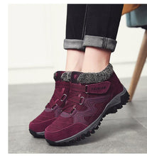 Load image into Gallery viewer, Winter Elegant Unisex Boots With Fur Warm Leather Snow Boots Winter Work Casual Shoes High Top Rubber Ankle Boots Leather Platform Fashion Luxury Boots Non-Slip Hiking Boots