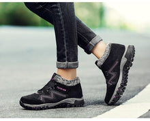 Load image into Gallery viewer, Winter Elegant Unisex Boots With Fur Warm Leather Snow Boots Winter Work Casual Shoes High Top Rubber Ankle Boots Leather Platform Fashion Luxury Boots Non-Slip Hiking Boots