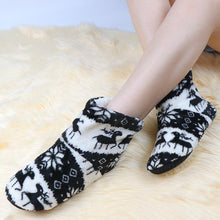 Load image into Gallery viewer, Winter Fur Slippers Women Warm House Slippers Plush Flip Flops Christmas Cotton Indoor Home Shoes Comfort Warm Fluffy Faux Fur Slipper Boots Soft Memory Foam Ankle Booties