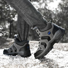 Load image into Gallery viewer, Winter Leather Mens Boots Fur Super Warm Snow Boots Men Winter Work Casual Shoes High Top Rubber Boots Winter Warm Outdoor Walking Lace Up Anti-Slip Breathable Ankle Booties