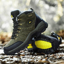 Load image into Gallery viewer, Winter Plush Warm Men's Boots Comfortable Non-slip Hiking Walking Boots Men's Outdoor Hunting Sports Snow Boots Waterproof Lightweight Warm Ankle Booties Comfortable Casual Hiking Boots