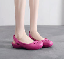 Load image into Gallery viewer, Women Clogs Modern Sandals Home Non-slip Summer Shoes Flat Slippers Plastic Waterproof Garden Shoes Classic Clog Casual Slip On Water Shoe Sandal Indoor Outdoor Slipper