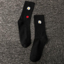 Load image into Gallery viewer, Women Korea Funny Socks Long Socks Black Cool Socks Harajuku GD Hip Hop Cotton Skateboard Socks Men New Trend Daisy Socks Men