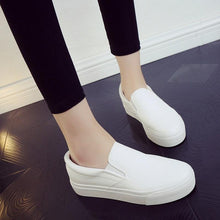 Load image into Gallery viewer, Women Leather Espadrilles Spring Trend Casual Flats Sneakers New Fashion Comfort Slip-on Platform Vulcanized Shoes Women Casual Fashionable Sports Espadrilles
