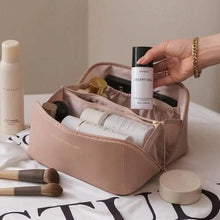 Load image into Gallery viewer, Women Makeup Organizer Toiletry Leather Bag