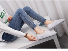 Load image into Gallery viewer, Women's Genuine Leather Sneakers Casual Fashionable Sports Shoes Vulcanized Woman Summer Flat Shoe Leather Women Lace Up Casual Shoes White Fashion Sneakers