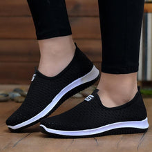 Load image into Gallery viewer, Women's Sneakers Espadrrilles Breathable Mesh Summer Shoes For Women Walking Solid Non Slip Casual Shoes Girls Tennis Slip On Sneakers Lightweight Comfortable Mesh Casual Sneakers