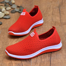 Load image into Gallery viewer, Women's Sneakers Espadrrilles Breathable Mesh Summer Shoes For Women Walking Solid Non Slip Casual Shoes Girls Tennis Slip On Sneakers Lightweight Comfortable Mesh Casual Sneakers