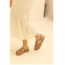 Load image into Gallery viewer, Women Summer Straw Rope Mesh Sandals Cross Tied Flat Sea Beach Casual Light Multi Elegant Design Flip Flop Trend Fashion High Quality Handmade Natural Comfortable Walking Sandals With Arch Support For Women