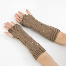 Load image into Gallery viewer, Women Vintage Gloves Hand Warmer Winter Gloves Women Arm Heart Mitten Warm Fingerless Gloves