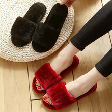 Load image into Gallery viewer, Women Winter Heart Shoes Woman Slides Plush Home Slippers Indoor House Shoes Winter Warm Fur Slippers With Embroidered Heart Details Soft And Warm House Slippers With Cushioned Insole