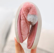 Load image into Gallery viewer, Women Winter Home Slippers Cute Shoes Non-Slip Soft Winter Warm Slipper Indoor Bedroom Couples Floor Shoes Women's House Slippers Indoor Memory Foam Cotton-Blend Knitted Autumn Winter Slippers