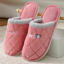 Load image into Gallery viewer, Women Winter Warm Fur Slippers Mens House Shoes Comfort Flat Heel Home Indoor Bedroom Warm Soft Cozy Fleece Lining House Slippers Memory Foam Slippers Winter Bedroom Shoes