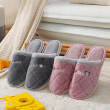Load image into Gallery viewer, Women Winter Warm Fur Slippers Mens House Shoes Comfort Flat Heel Home Indoor Bedroom Warm Soft Cozy Fleece Lining House Slippers Memory Foam Slippers Winter Bedroom Shoes
