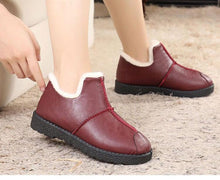 Load image into Gallery viewer, Women Winter Warm Luxury Shoes Waterproof Plush Leather Cotton Shoes Daily Home Non-slip Soft Sole Plush Lining Shoes Warm Fur Lined Booties Lace Up Flat Platform Elegant Comfortable Black Shoes