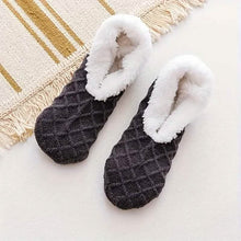 Load image into Gallery viewer, Women's Autumn Winter Plush Lined Indoor Low Cut Socks