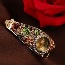 Load image into Gallery viewer, Women's Crystal Bracelet Wrist Watch