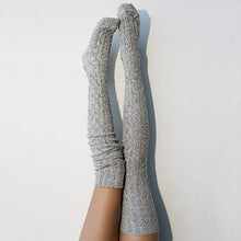 Load image into Gallery viewer, Women's Fashion Solid Color Socks