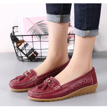 Load image into Gallery viewer, Womens Flats Summer Genuine Leather Shoes Low Heels Slip On Casual Flat Shoes Women's Espadrilles Casual Shoes Spring Comfortable Strong Design