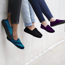 Load image into Gallery viewer, Women's Fully Plush Lined Active Lifestyle KoziKicks Footwear