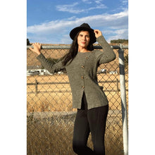 Load image into Gallery viewer, Women's Long Sleeve Crew Neck Tunic Tops Buttons Side