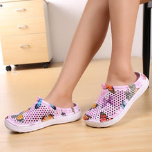 Load image into Gallery viewer, Womens Slip-On Quick Dry Water Clogs Shoes Beach Sandals Lightweight Breathable Bathroom Garden Clogs Shoes Summer Breathable Mesh Sandals Beach Footwear Anti-Slip Slippers Quick Drying Sandals