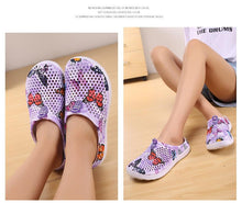 Load image into Gallery viewer, Womens Slip-On Quick Dry Water Clogs Shoes Beach Sandals Lightweight Breathable Bathroom Garden Clogs Shoes Summer Breathable Mesh Sandals Beach Footwear Anti-Slip Slippers Quick Drying Sandals