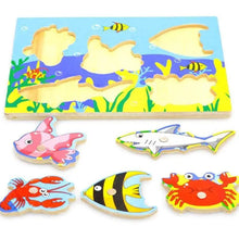 Load image into Gallery viewer, Wooden Magnetic Ocean Fishing Toy Game & Puzzle Board Juguetes Fish Magnet Toy Educational Outdoor Fun for Child Gift