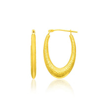 Load image into Gallery viewer, 14k Yellow Gold Hoop Earrings in a Graduated Texture Style
