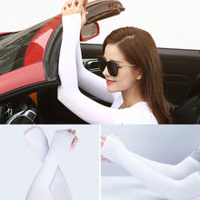 Load image into Gallery viewer, 1 Pairs Arm Sleeves Warmers Sports Sleeve Sun UV Protection Hand Cover Cooling Warmer Running Fishing Cycling Sunscreen Sun Protection Arm Sleeves For Men  Women Arm Cover For Cycling Outdoor Sports
