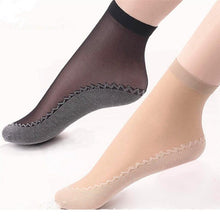 Load image into Gallery viewer, 10Pairs High Quality Women Socks Velvet Silk Spring Summer Socks Breathable Soft Cotton Bottom Wicking Slip-resistant Short Socks For Women
