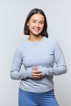 Load image into Gallery viewer, Foudy 2.0 Women's Long Sleeve Athletic Top
