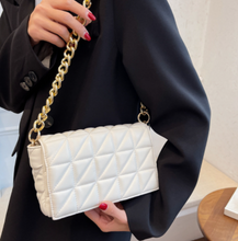 Load image into Gallery viewer, New Adorable Women's Handbag Green Small Flap Shoulder Bag In Thick Metal Chain Women's Clutch Bags Luxury  Ladies Shoulder Purse

