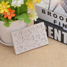 Load image into Gallery viewer, 1/2/3Pcs 3D Silicone Baking Mold Butterfly Leaf Mould Chocolate Fondant Cake Decorating Tool Temperature Resistance 3D Leaf Shaped Silicone Mold Fondant Mold Cupcake Cake Decoration
