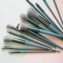 Load image into Gallery viewer, 13-Piece: Professional Makeup Brush Set
