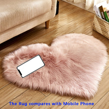 Load image into Gallery viewer, 1pc Faux Fur Room Rug, Heart Shaped Plush Rug, Fluffy Carpet For Living Room Bedroom Sofa, Shaggy Carpet Area Mat 50*60cm/19.68*23.62in
