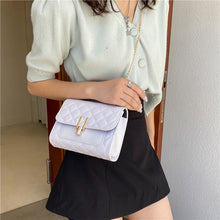 Load image into Gallery viewer, Decent Black Luxury Crossbody Bags For Women And Girls Designer Small Messenger Shoulder Bag For Women Women's Fashionable And Versatile Diamond Lattice Chain Crossbody Bag
