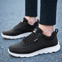 Load image into Gallery viewer, Men's Sports Shoes New Lightweight Soft Casual Comfortable Breathable Outdoor Sports Running Shoes Athletic Mens Non Slip Tennis Sneakers
