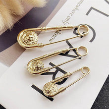 Load image into Gallery viewer, 1pc Alloy Double Lion Head Brooch Pin Fashion Safety Pins Women Waist Closing Men Suit Jacket Decoration Jewelry Retro Double Head Safety Pin Temperament Coat Pin
