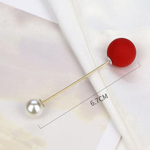 Load image into Gallery viewer, 1pcs Fashion Pearl Fixed Strap Charm Safety Pin Sweater Cardigan Clip Brooches Rhinestone Metal Jewelry Sweater Shawl Clips Faux Crystal and Pearl Pins for Fixing on Sweaters
