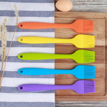 Load image into Gallery viewer, 1PCS Silicone BBQ Oil Brush Basting Brush Cake Bread Butter Baking Brushes Kitchen Cooking Barbecue Accessories BBQ Tools BBQ Silicone Heat Resistant Brushes Basting Brushes Pastry Brushes Grill Barbecue Brush Oil Butter Sauce Brush for BBQ
