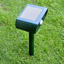 Load image into Gallery viewer, 2-Piece: Outdoor Solar Ultrasonic Pest Repeller
