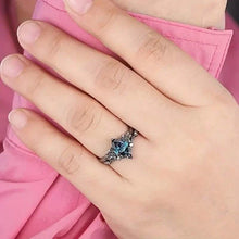 Load image into Gallery viewer, 2-Piece Set: Gothic Black &amp; Golden Engagement Ring Set with Pear-Shaped Cubic Zirconia
