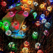 Load image into Gallery viewer, 20 LED Moroccan Ball Solar String Lights
