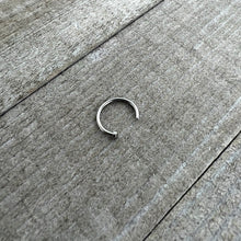Load image into Gallery viewer, 18G Stainless Steel Nose Hoop - 3/8
