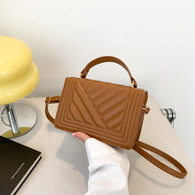 Load image into Gallery viewer, Dazzling Bags For Women Chain Crossbody Bags In Pu Leather Female Fashionable Shoulder Bag Ladies Handbags  Simple Messenger Bag Casual Indentation Western Style Portable Women
