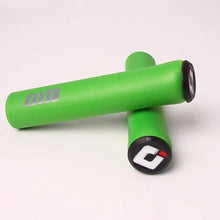 Load image into Gallery viewer, 2PCS Bicycle Grips Handlebar Grips Soft Mountain Bike Silicone Handle Bar Grip Bicycle Comfortable Non-Slip Bicycle Handle Grips Handle Bar End Grips Mountain Bike Grips
