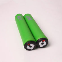 Load image into Gallery viewer, 2PCS Bicycle Grips Handlebar Grips Soft Mountain Bike Silicone Handle Bar Grip Bicycle Comfortable Non-Slip Bicycle Handle Grips Handle Bar End Grips Mountain Bike Grips
